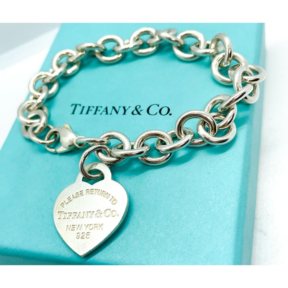 Tiffany & Co. Return to Tiffany Heart Charm Bracelet Sterling Silver 8" w/ Box - Picture 7 of 9